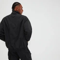 Ellesse Jacken Und Mäntel><noscript><img width=