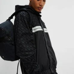 Ellesse Jacken Und Mäntel><noscript><img width=