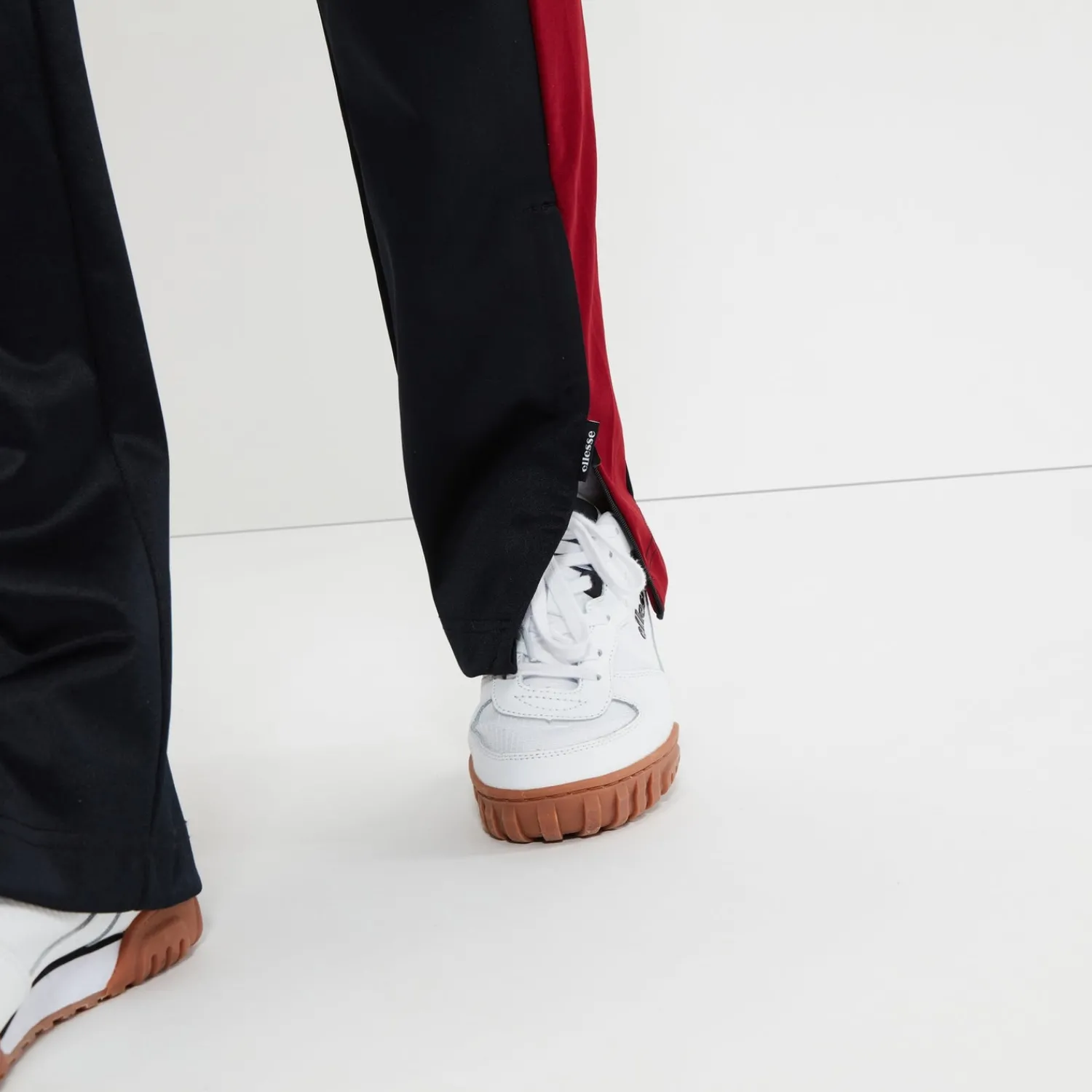 Ellesse Trainingsjacken Und Trainingsanzüge>Trainingshose Lynn Schwarz für Damen